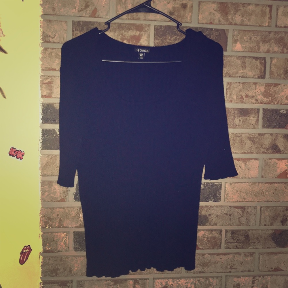 black ribbed blouse